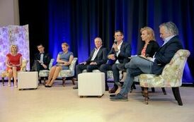 Panel dyskusyjny z udziałem laureat&oacute;w konkursu pn. &bdquo;Firmy rodzinne - wsp&oacute;lne wartości, a problem sukcesji i wzajemnych relacji&rdquo;.