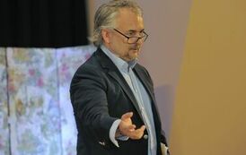 Wsp&oacute;łprowadzący panel dyskusyjny: Robert Krool.