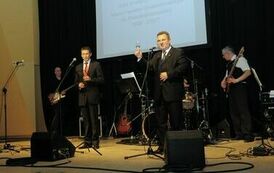 Toast na cześć laureat&oacute;w.